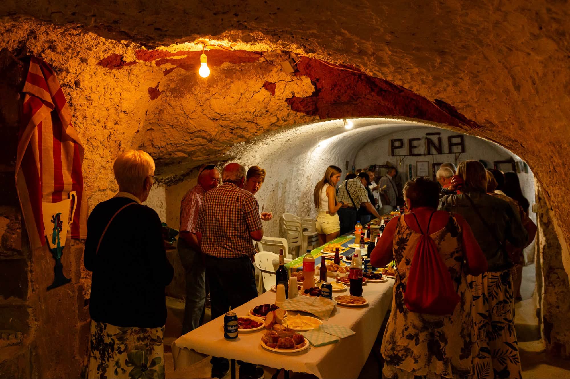 ágape Jornadas Trogloditas Contemporáneas