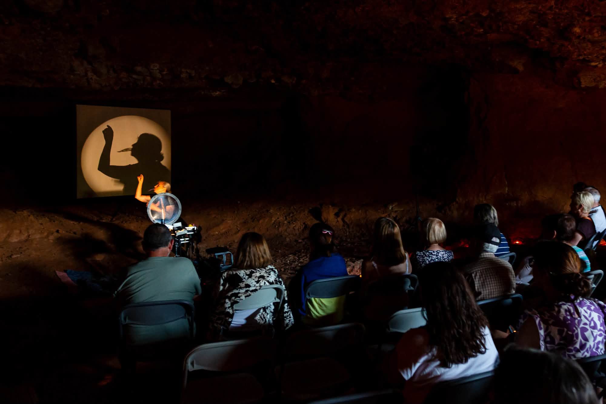 Jornadas Trogloditas Contemporáneas teatro sombras